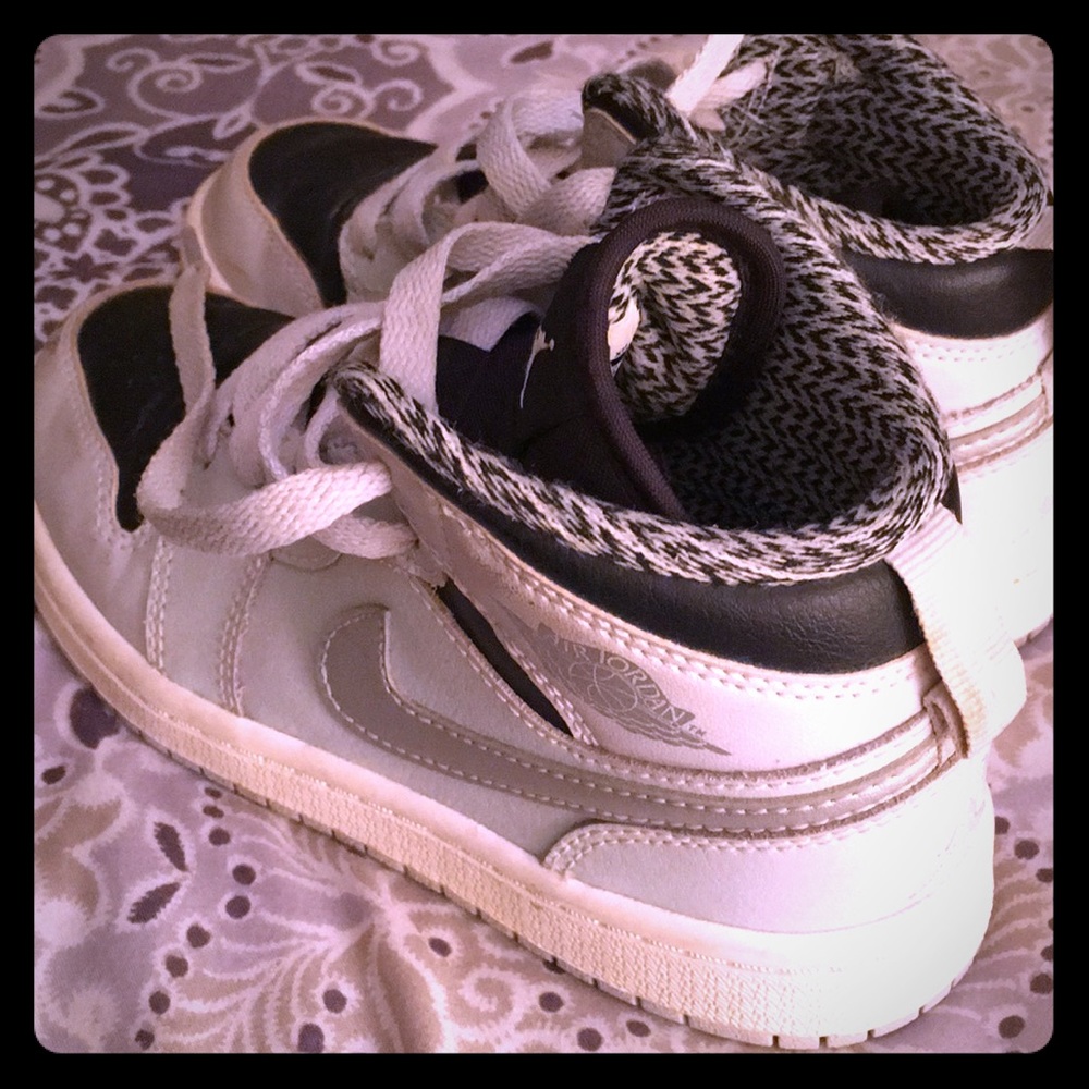 Boys Air Jordan’s 1-Mid